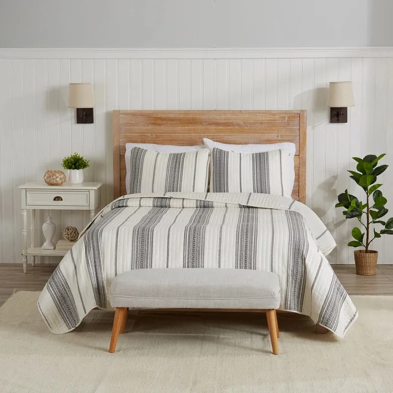 3-Piece Stripe Quilt - Wesley Collection