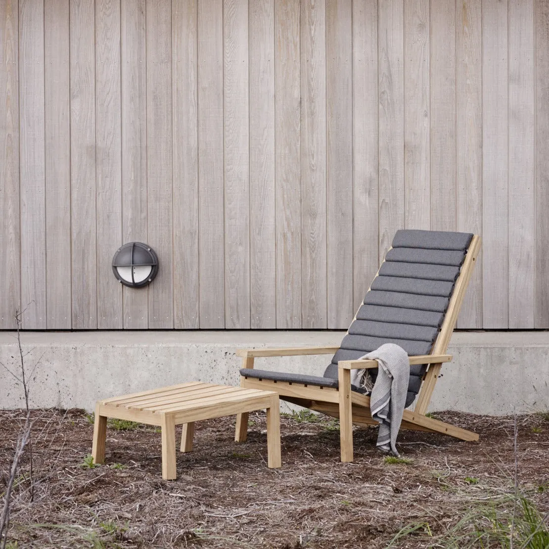 Between Lines Deck Stool