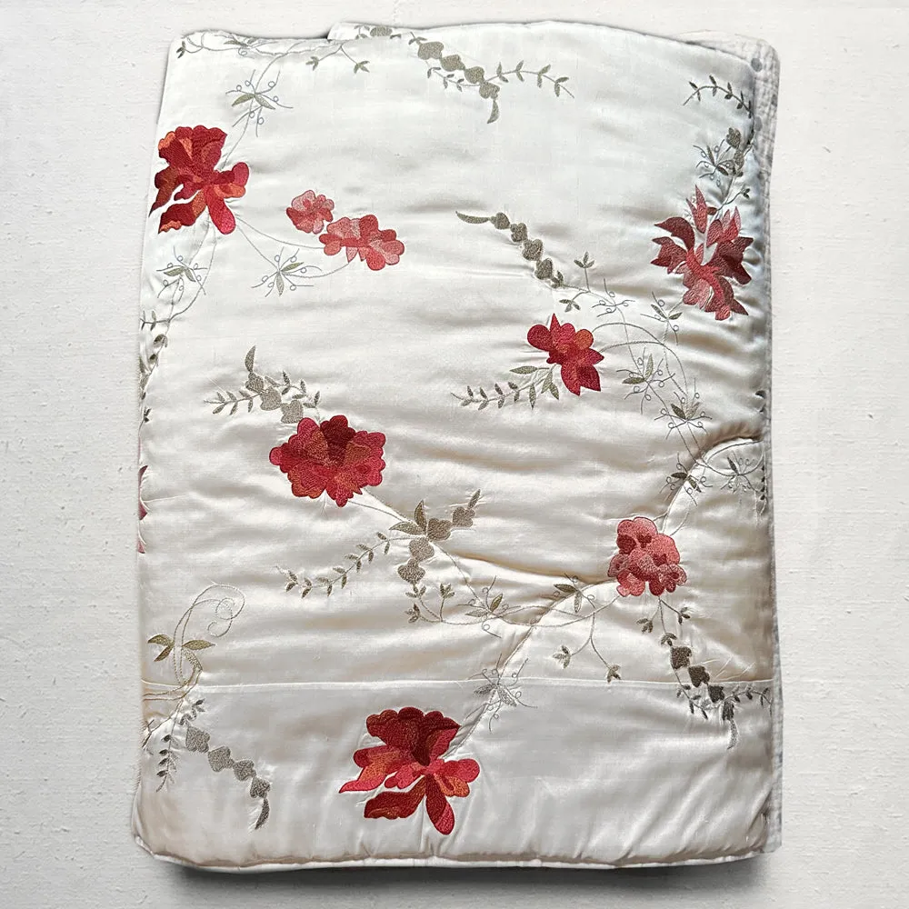 Claire Silk Quilt in Ivory