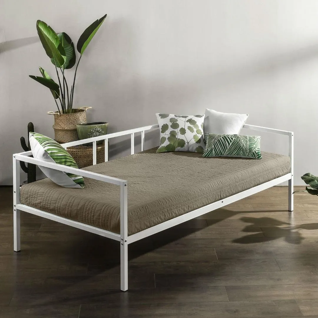 Twin size Sturdy Metal Daybed Frame in White Finish